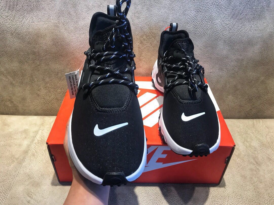 Nike Epic React Flyknit